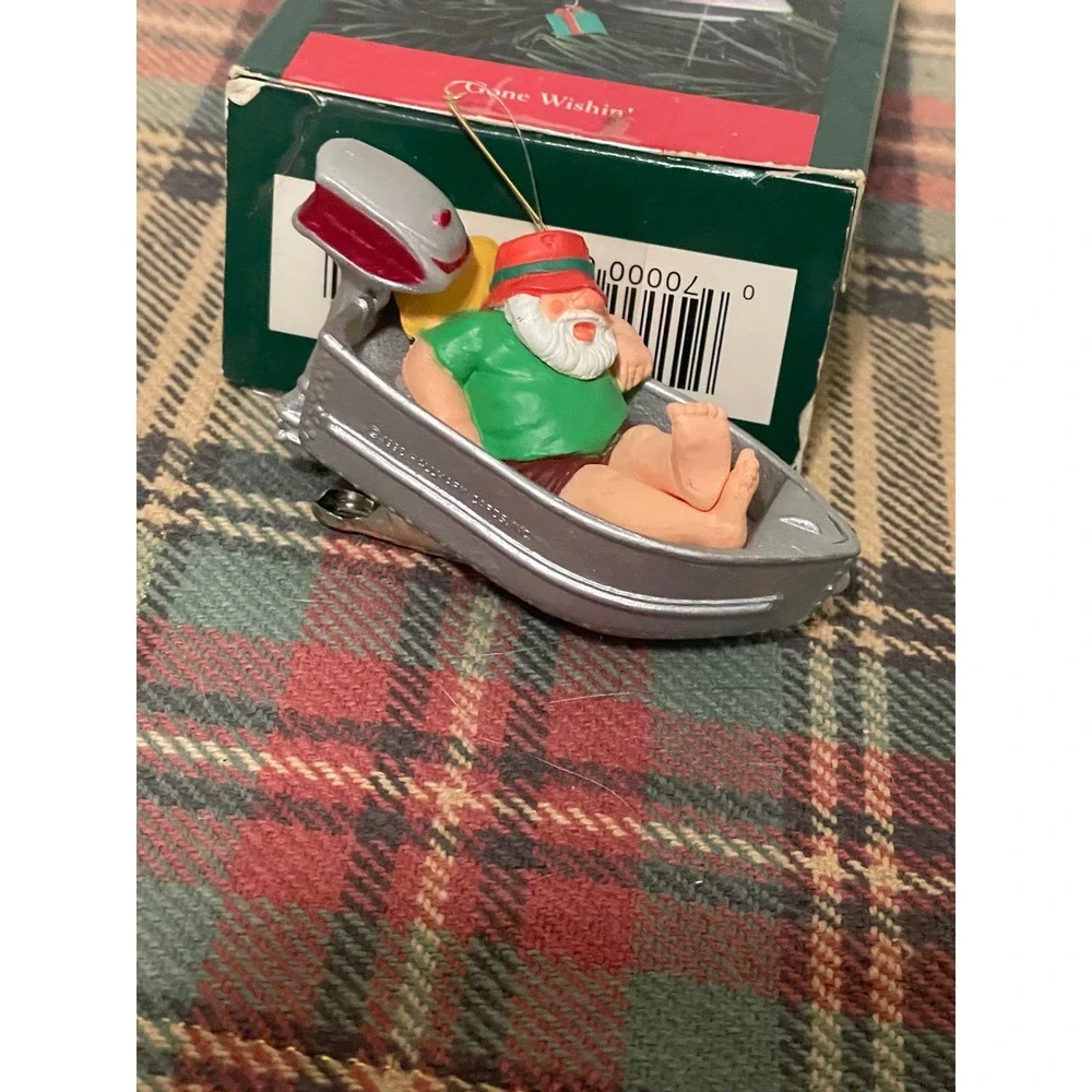 Hallmark Gone Wishin Ornament Unisex OS Silver Excellent 1992 Santa Boat Clip-On